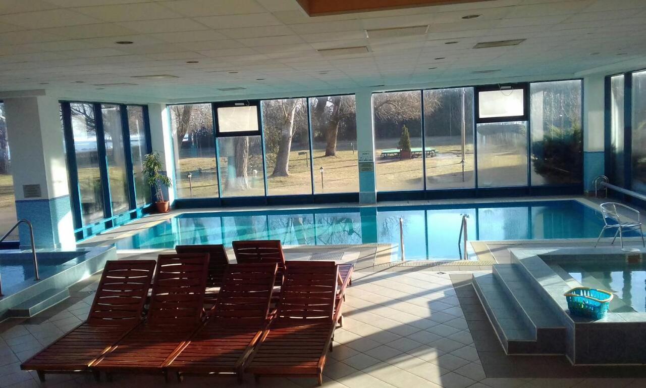 Hotel Magistern Konferencia és WellnessHotel Siófok Esterno foto