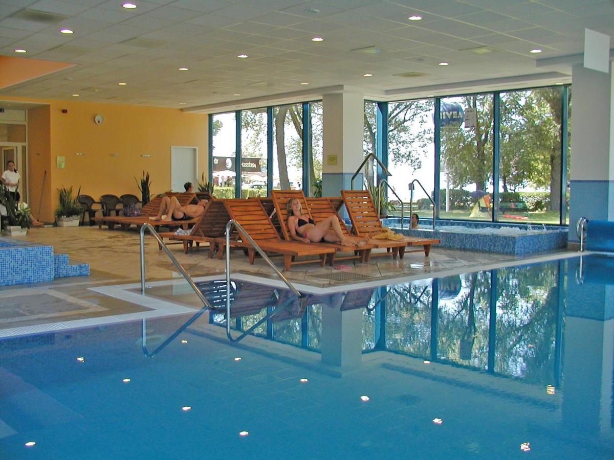 Hotel Magistern Konferencia és WellnessHotel Siófok Esterno foto